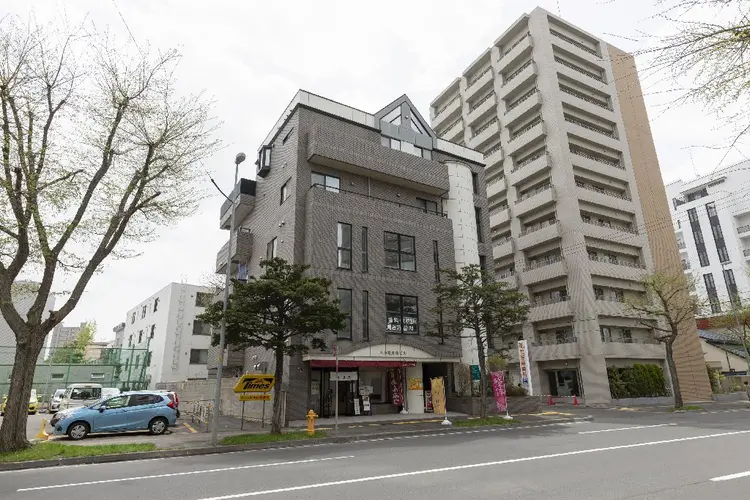 ピーカンはり灸整骨院の内観・外観1