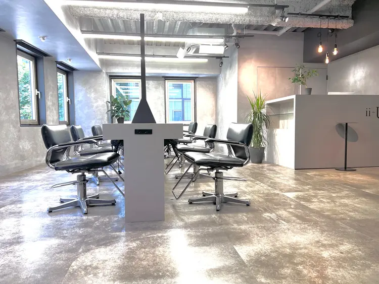 ii+U 銀座【アイユー ギンザ】の内観・外観2