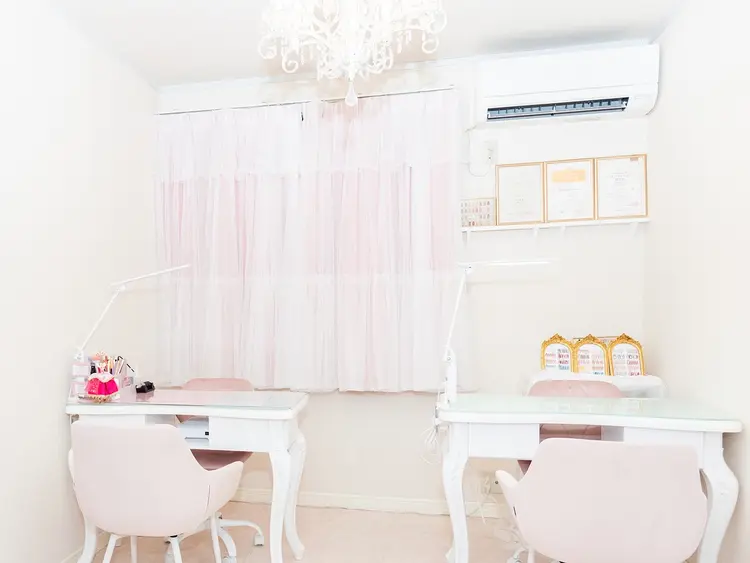 Nail salon Charisの内観・外観2