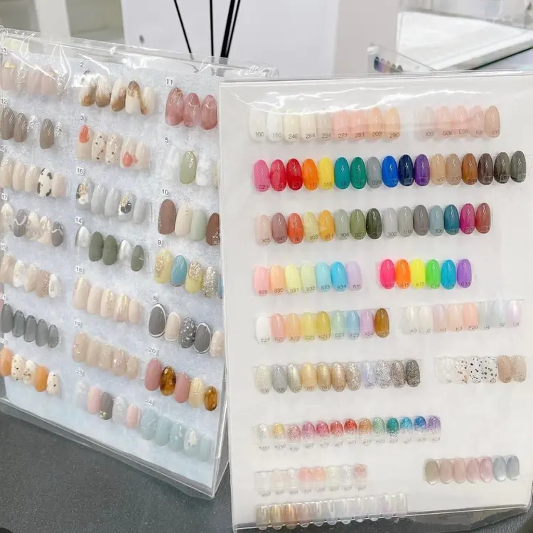 nail salon Aymの内観・外観3