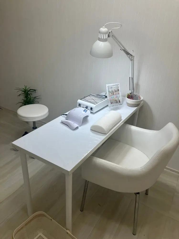 ek  nailの内観・外観1