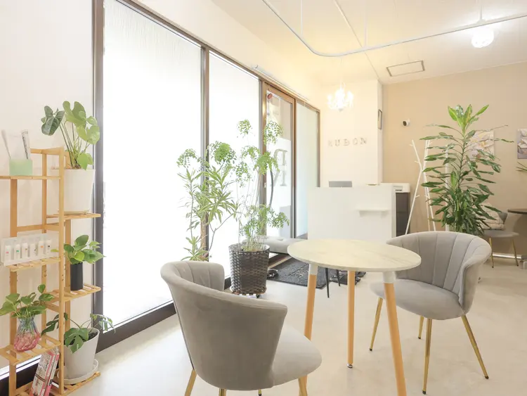 美肌専門サロンRUBONの内観・外観2