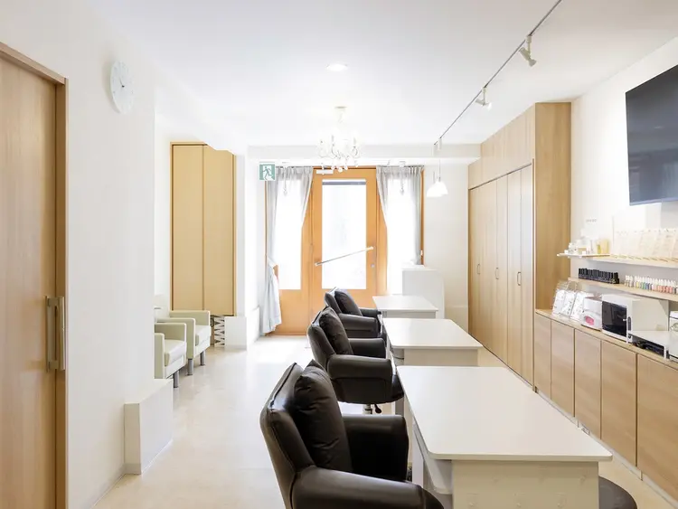 クインテット・ネイル 笹塚店の内観・外観2