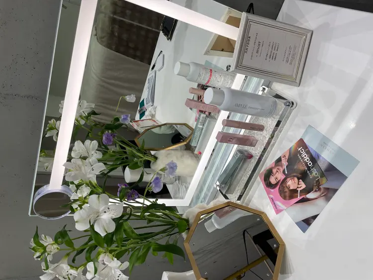 HEROINE eyelash &eyebrowの内観・外観2