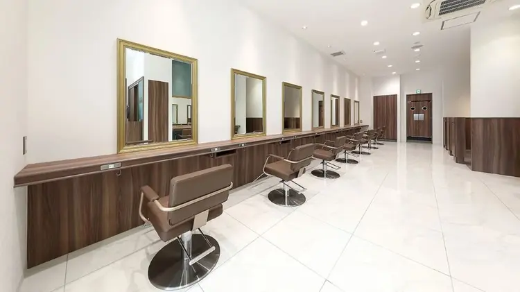 Ash川崎店(アッシュカワサキテン)の内観・外観2