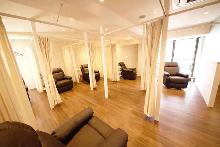 nekoRu 池袋店の内観・外観2