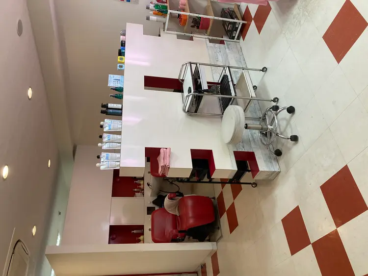 美容室Ageの内観・外観1