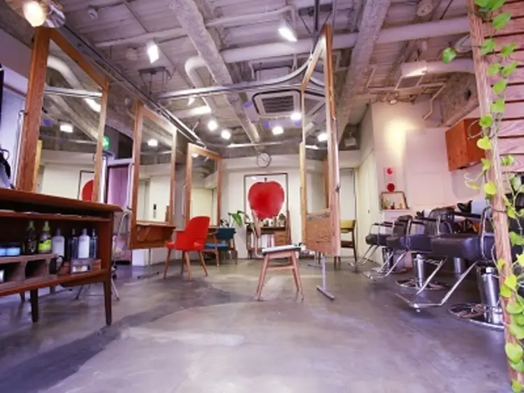 Hair salon SAVOIA  Vegan&Organicの内観・外観2