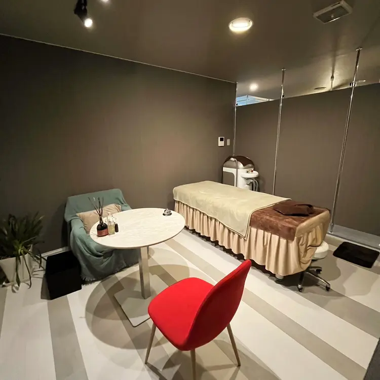 プライベートサロン脱毛＆フェイシャルGrast大橋店【グラスト】の内観・外観3