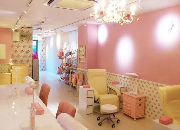 ネイルサロン&デコショップAshliy大宮店の内観・外観1