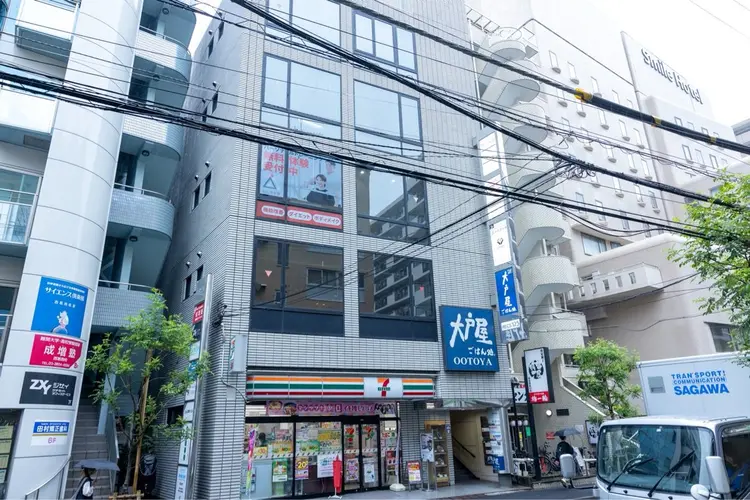 GENEROUS鍼灸院*整骨院の内観・外観3