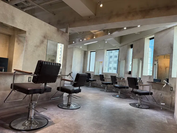 pre.by ioe 三宮店の内観・外観3