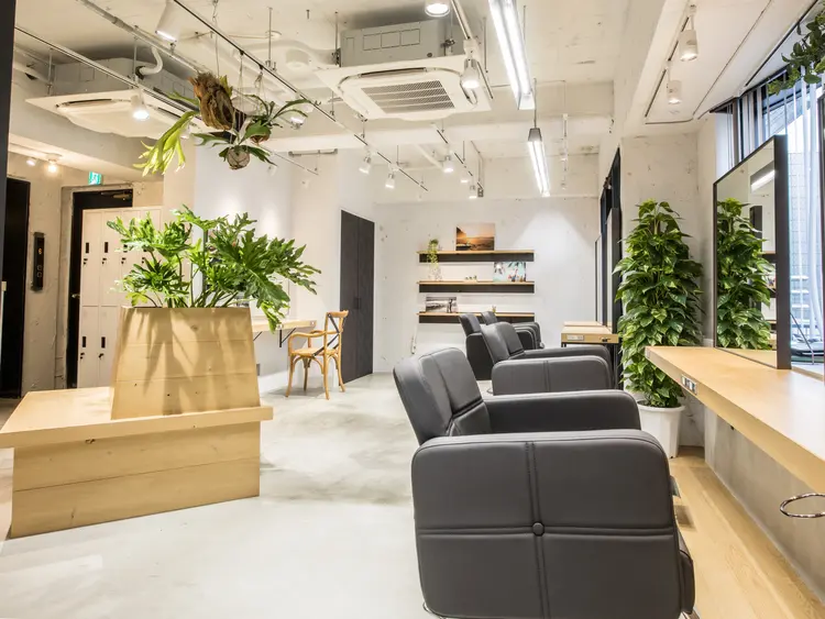 EIGHT fujisawa 藤沢店【エイト】の内観・外観2