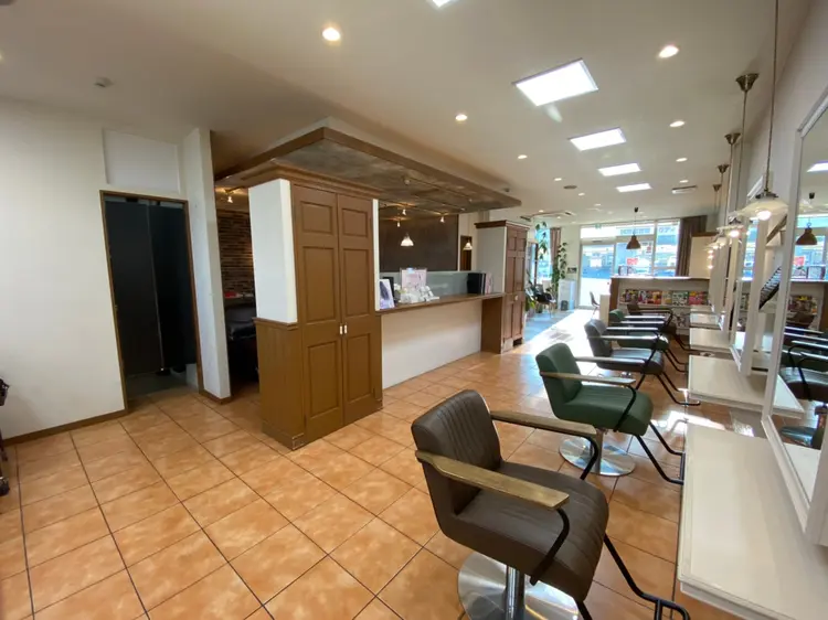 nao*c(ナオシ)富雄店の内観・外観2