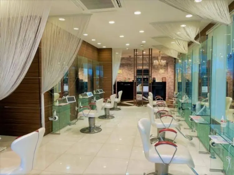 Hair＆Make　EARTH　秋田店の内観・外観2