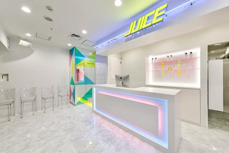 JUICEの内観・外観1