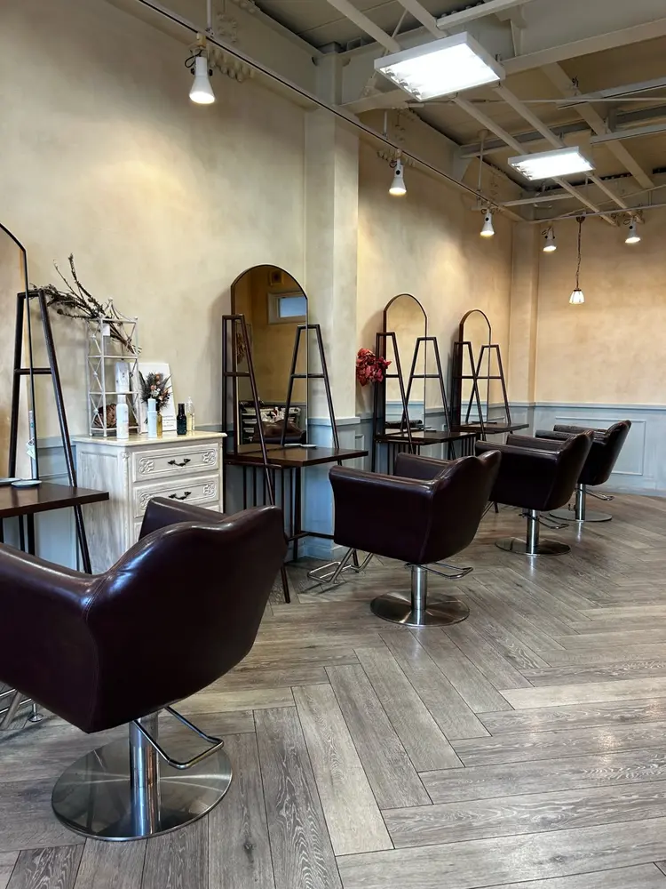 Cinq Etoiles【サンクエトワール】の内観・外観1