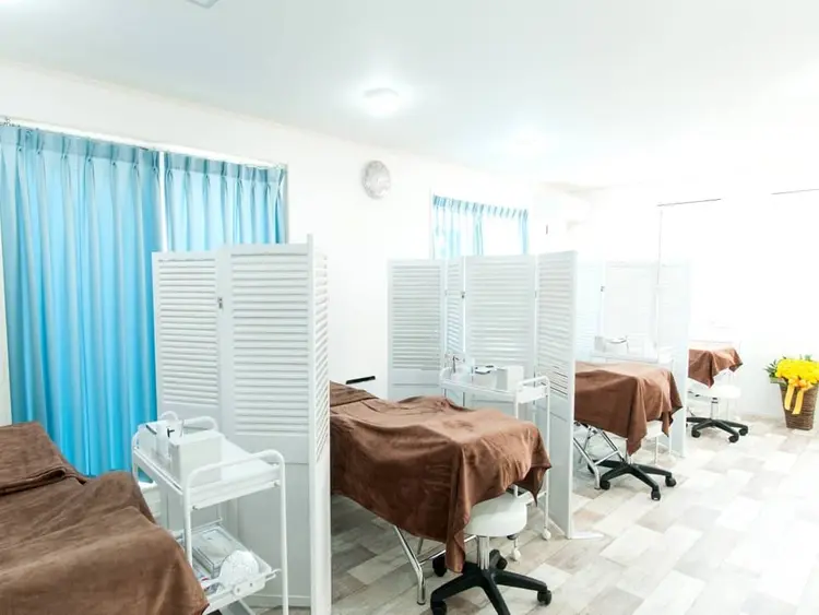 EYELA守谷店の内観・外観1