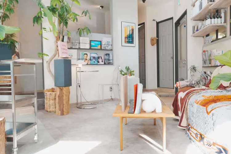 the pathの内観・外観2