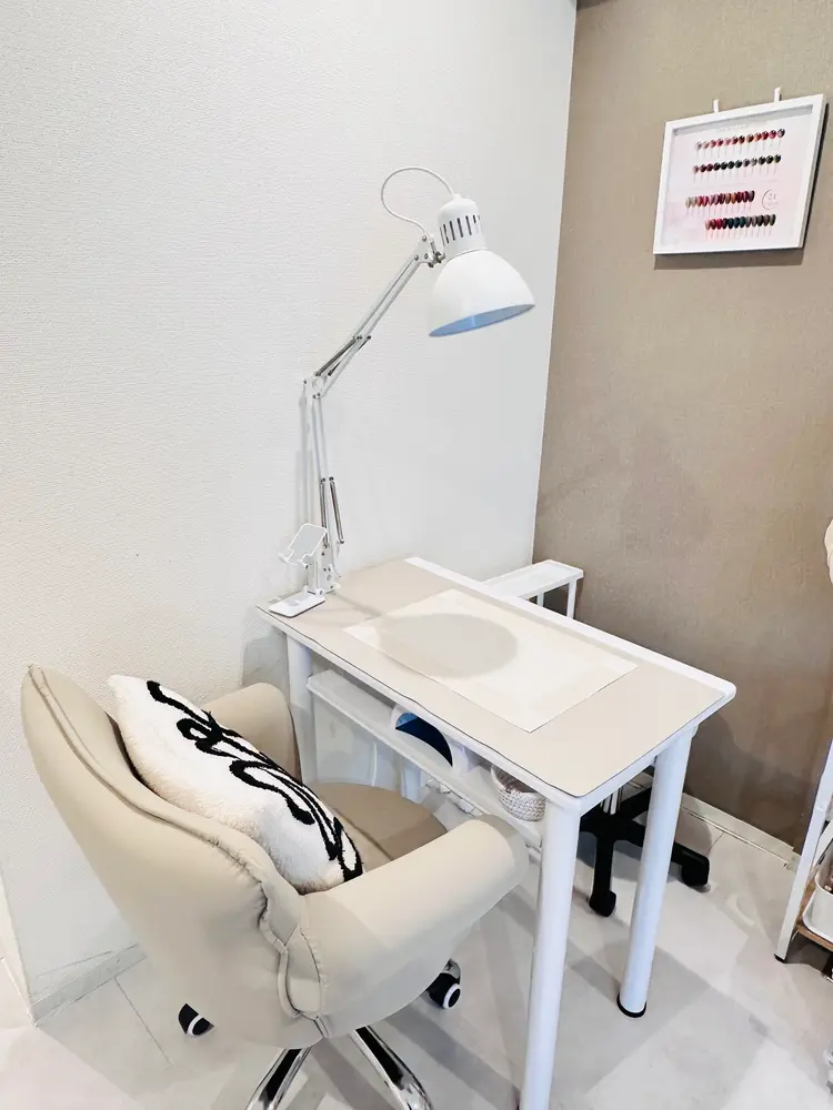 NaoNailの内観・外観1