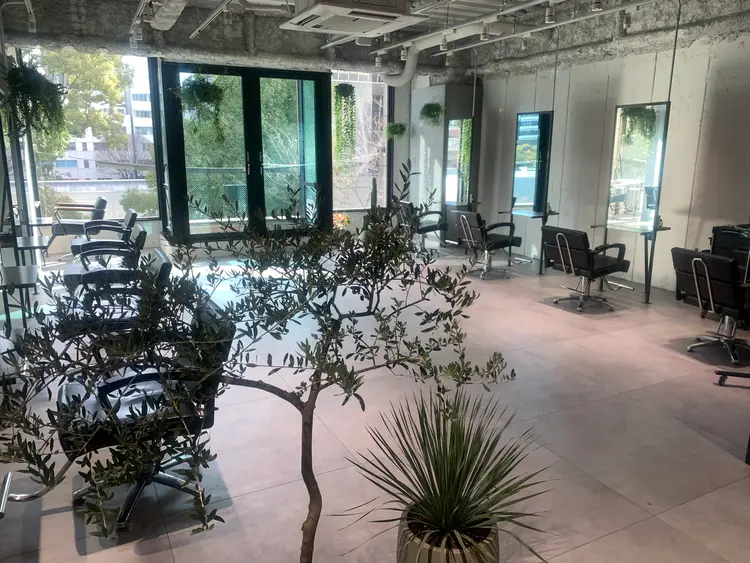 CHERIMの内観・外観1