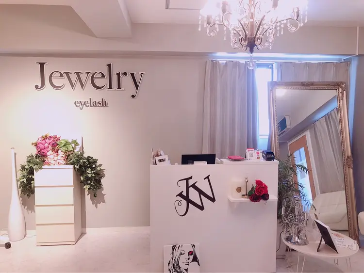 Jewelry eyelashの内観・外観1