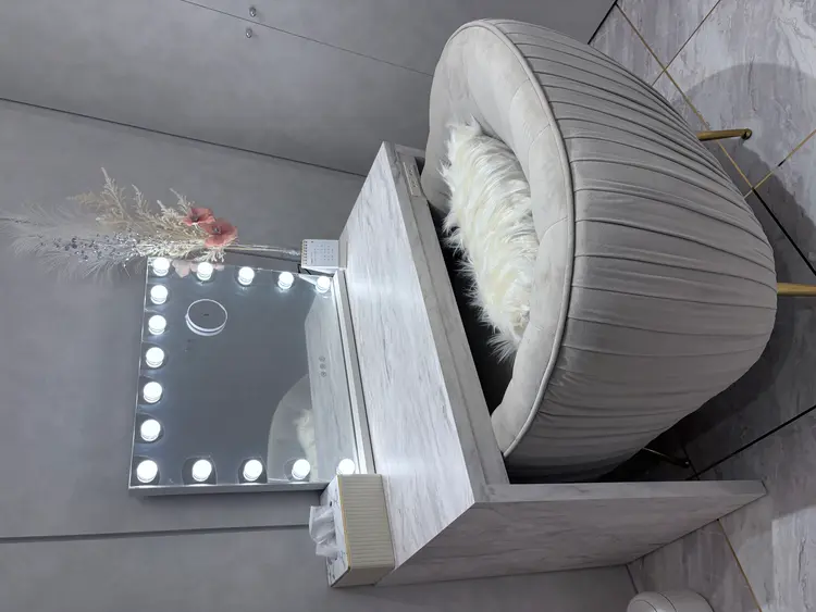 HAIR & MAKE EARTH　常盤平店の内観・外観3