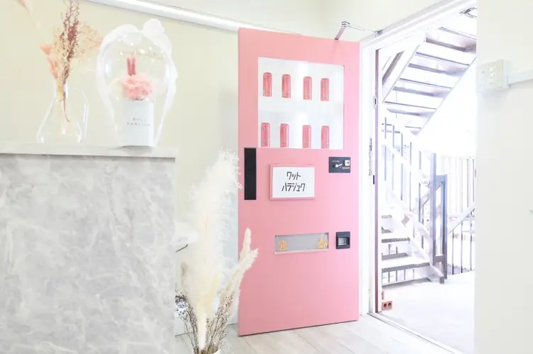 w-ワット-原宿店の内観・外観1