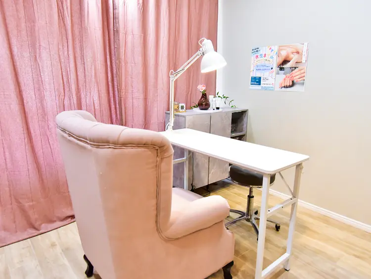 Beautysalon【IRIS-アイリス-】の内観・外観2