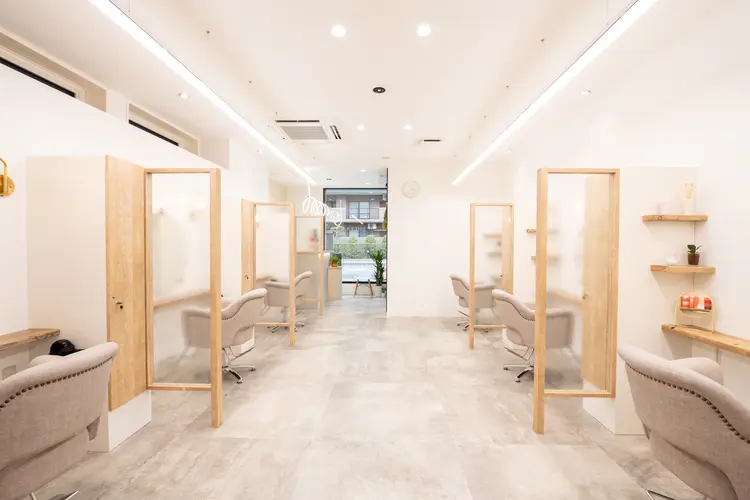 SHEER emu 新越谷店【シア エミュー】の内観・外観2