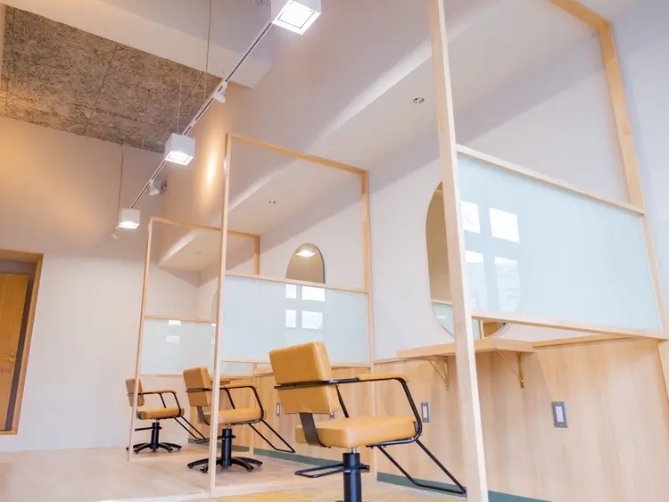 sida MINOHの内観・外観2