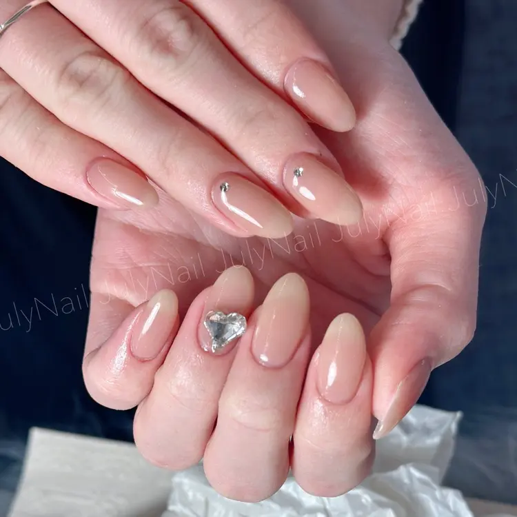 JulyNailの内観・外観2