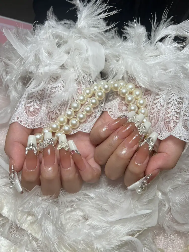 NAIL MONSTER 新宿店の内観・外観2