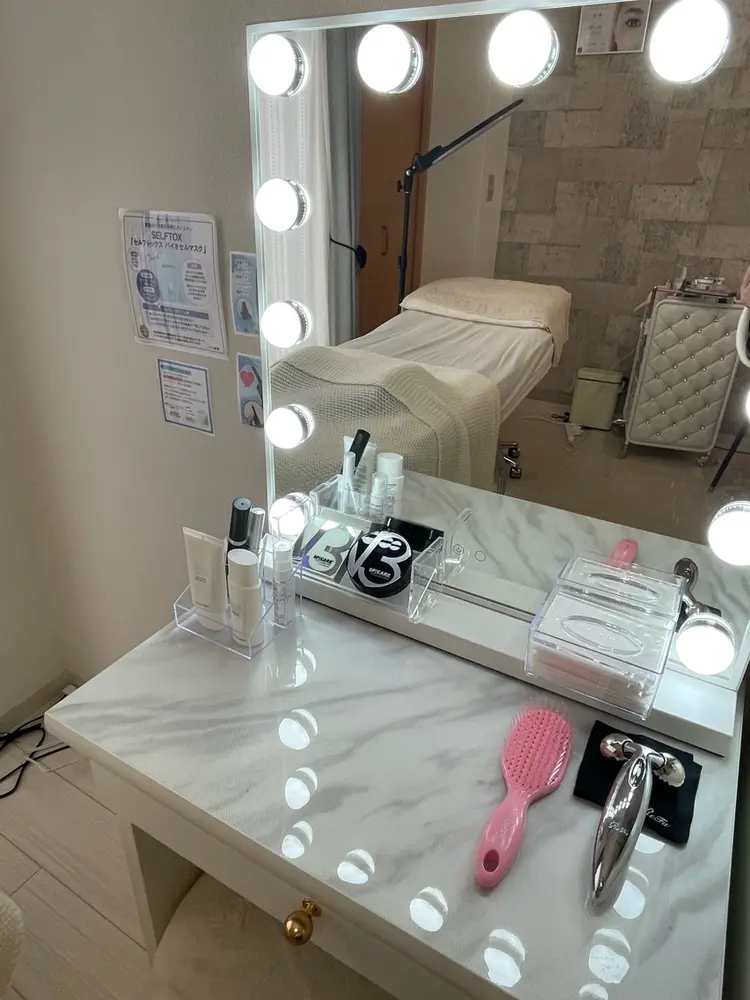 Hallelooの内観・外観2