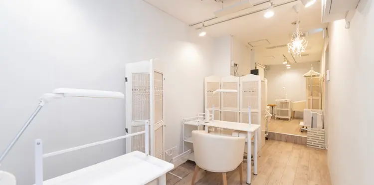 REHTOFの内観・外観2