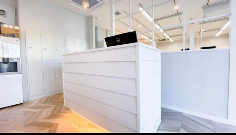 美容室LUXBE aimerの内観・外観2