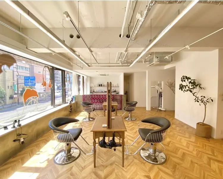 COMMUOVEREの内観・外観1