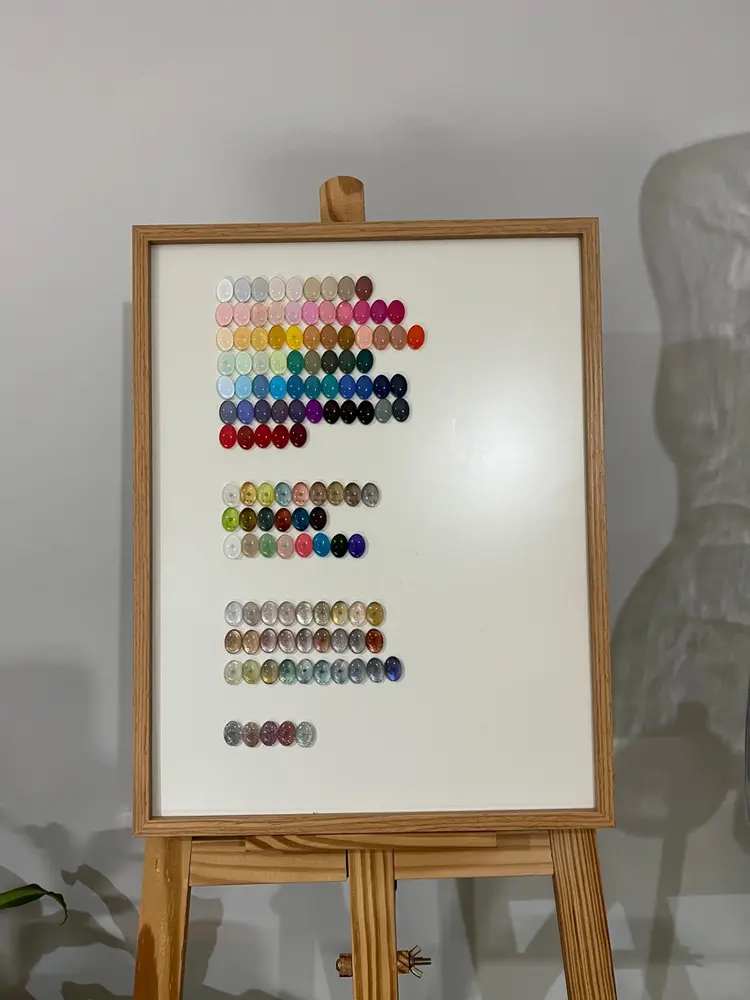 ロイネイルの内観・外観2