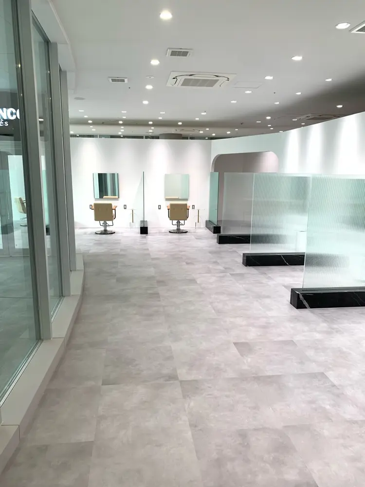 BLANCO tres 岐阜の内観・外観3