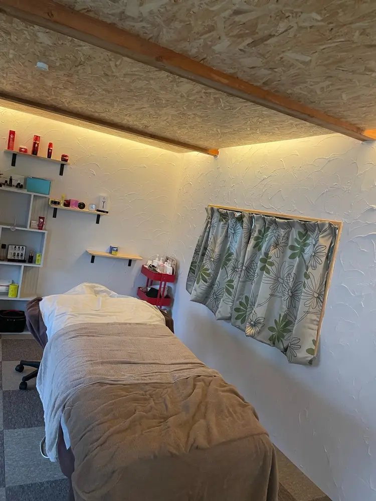 リンパサロンLuster【ラスター】の内観・外観1