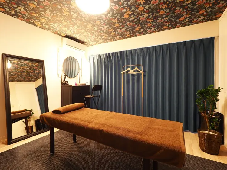 サロン堂京橋の内観・外観2