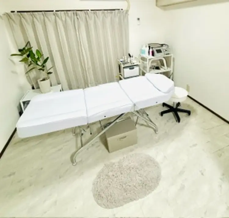 トータルサロンRe'ZAlt（リザルト）の内観・外観1