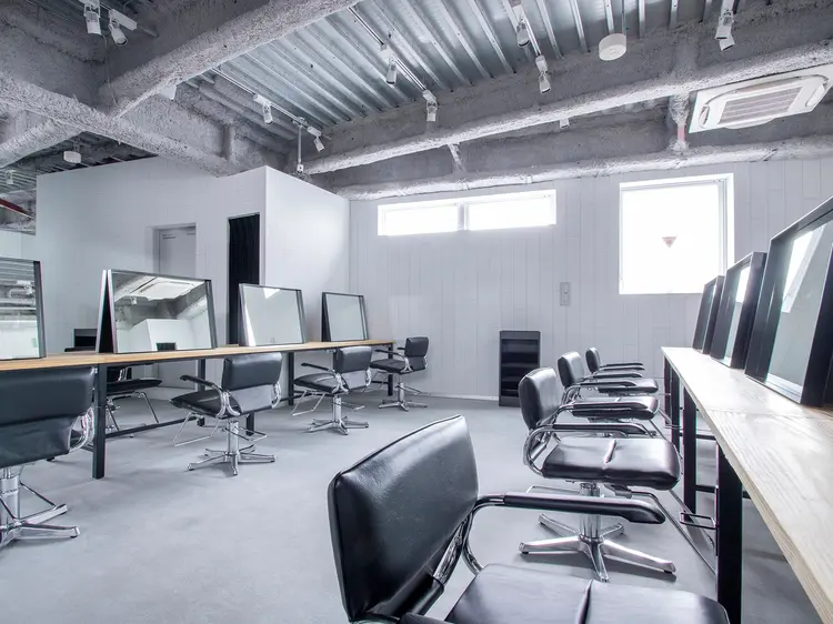 ITbyALBUM藤沢店の内観・外観2