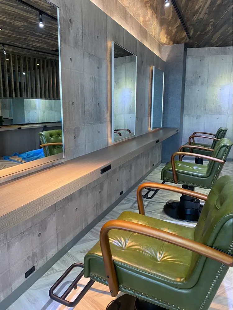 美容室フレスコ　鎌ヶ谷大仏店の内観・外観1