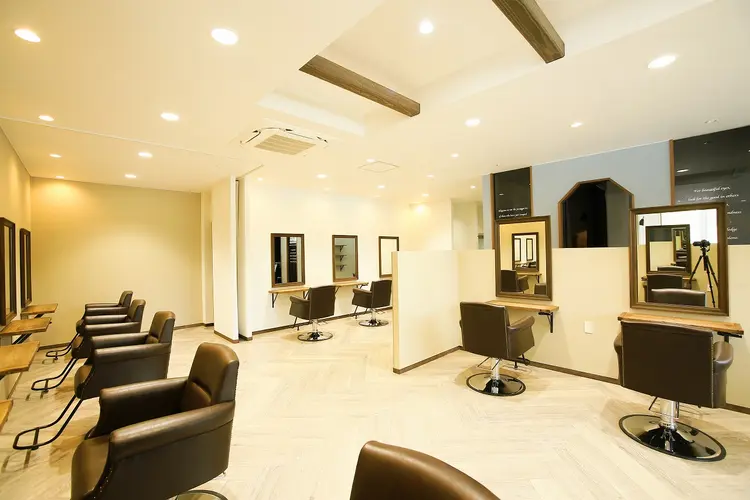 Baguz HAIR DESIGNの内観・外観2