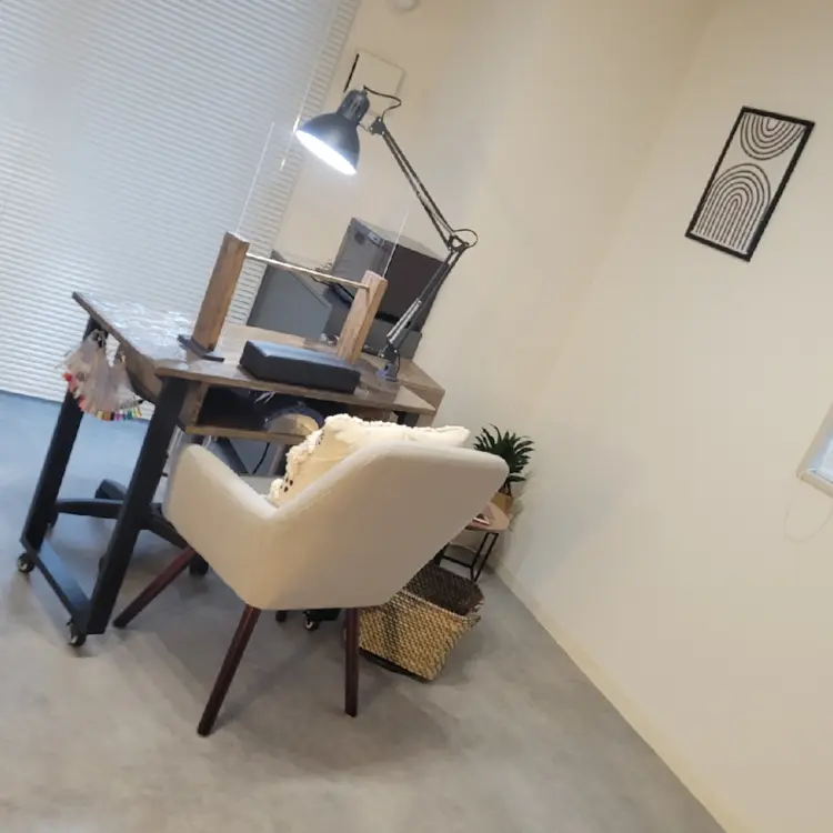 MU5-nailの内観・外観2