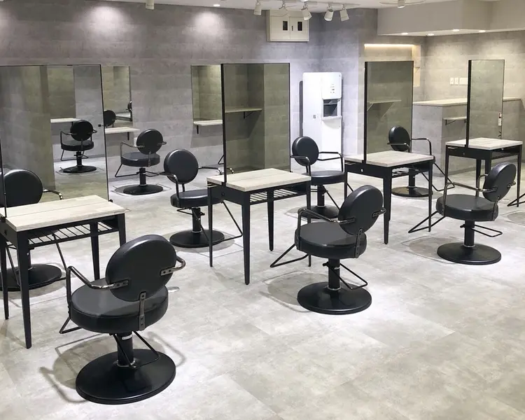 _WHITE 天王寺阿倍野店の内観・外観1