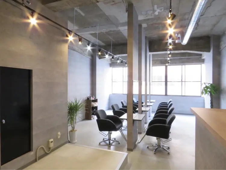 _WHITE静岡店の内観・外観3