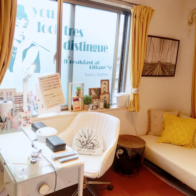 UrakoNailの内観・外観1