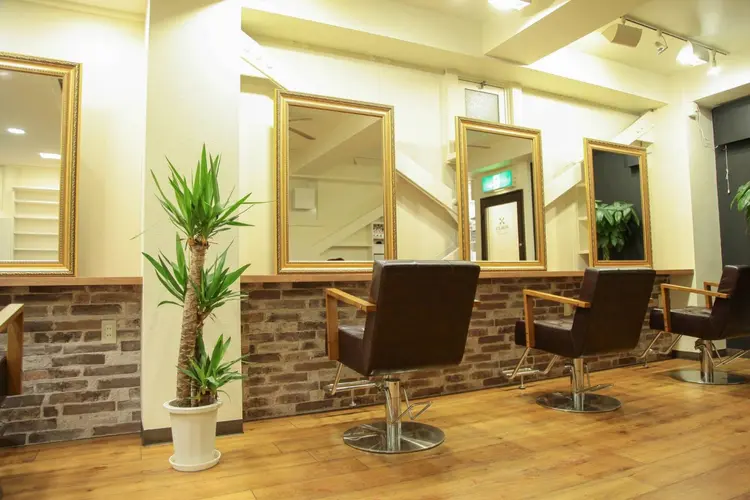 CLAVIS PRATINOの内観・外観2